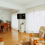 Racia - Apartment *